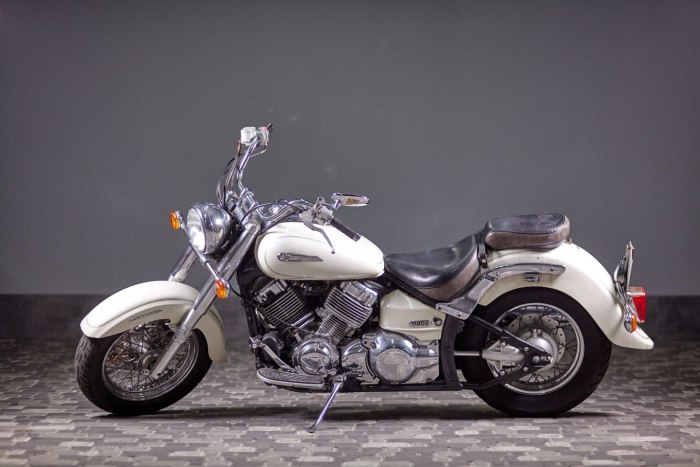 Yamaha XVS 400 Drag Star Custom