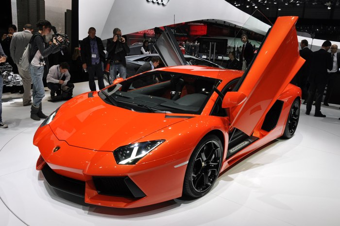 Lamborghini Aventador lp700