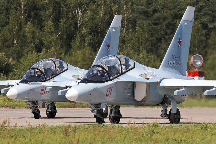 Яковлев як-130