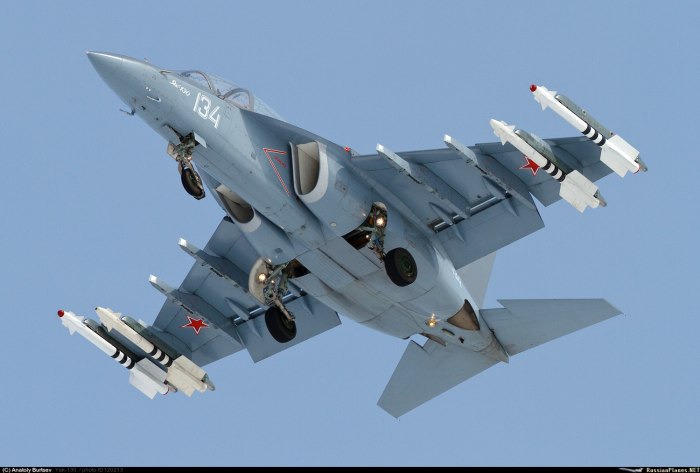 Самолет як 130 ВВС России