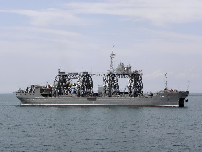 Корабль Волхов коммуна