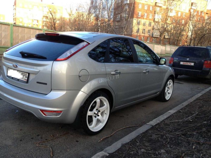 Ford Focus 2 хэтчбек