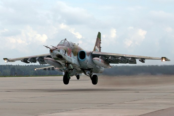 Грач самолет Су 25