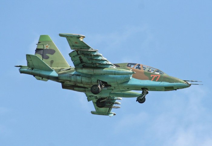 Штурмовик Су-25 Грач