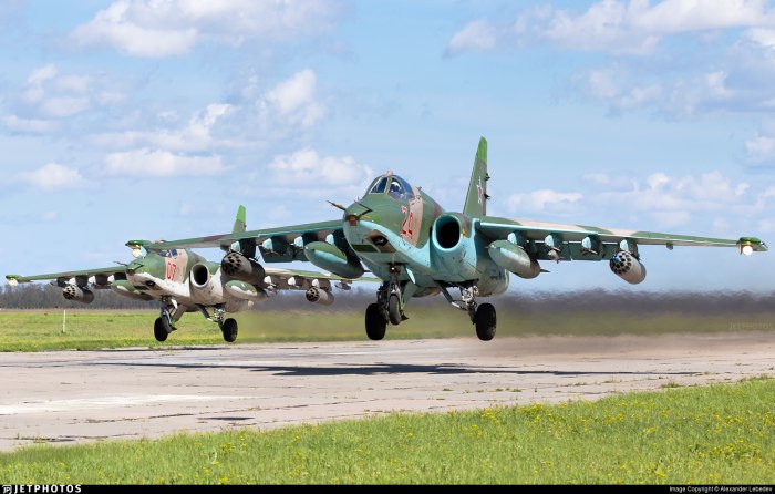 Грач самолет Су 25