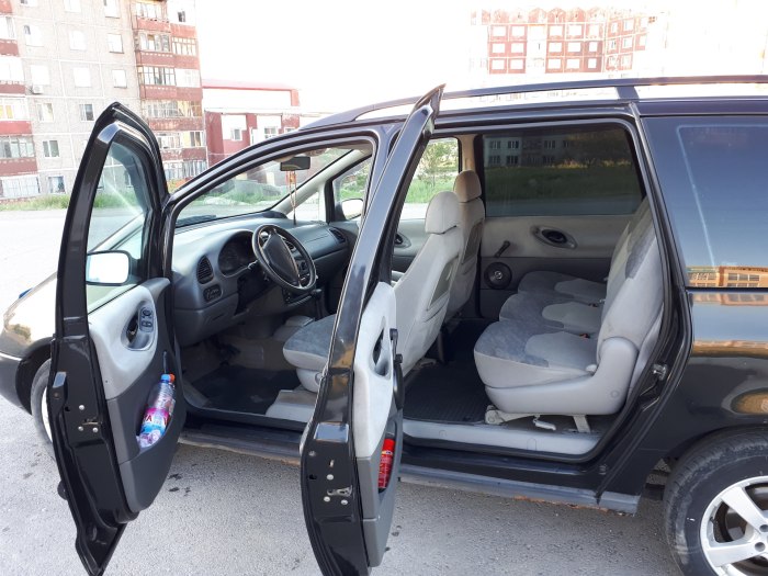 Ford Galaxy 2001 салон
