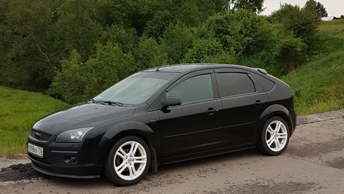 Ford Focus 2 хэтчбек дорестайлинг