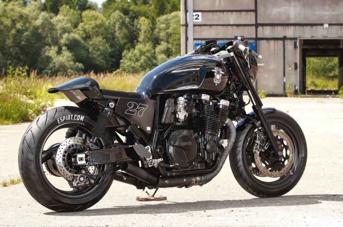 Yamaha XJR 1200 Cafe Racer