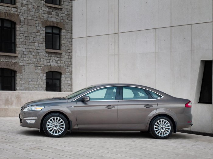 Ford Mondeo 2010 седан