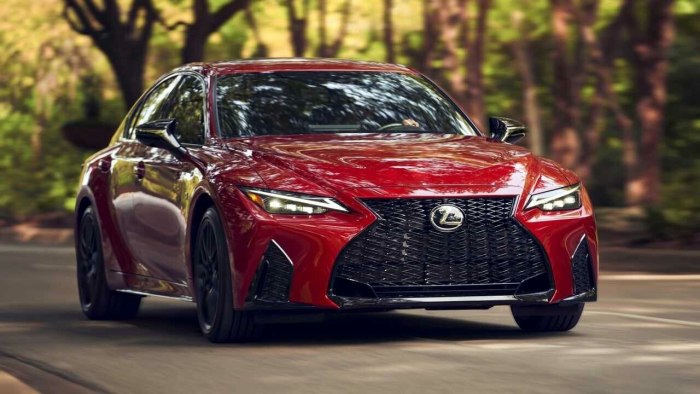 Lexus is 350 AWD F Sport