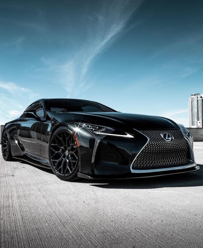 Lexus LC 500 черный