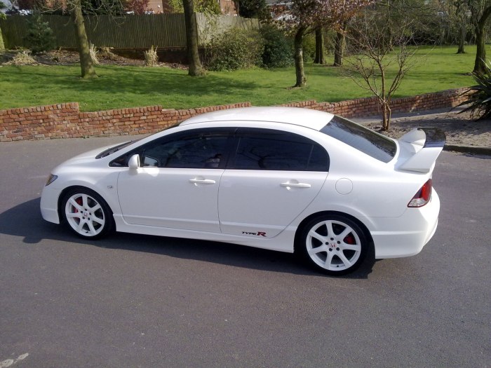 Honda Civic 4d белый
