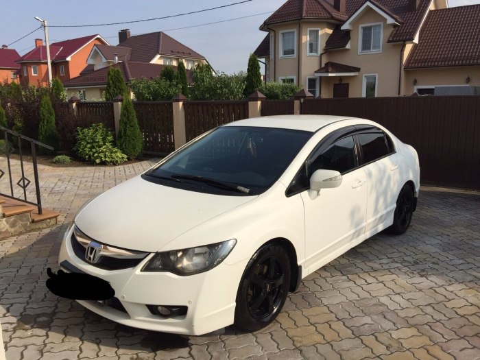 Honda Civic 2010 белый