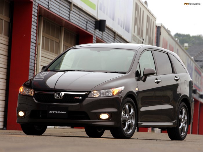 Honda Stream 2 поколение