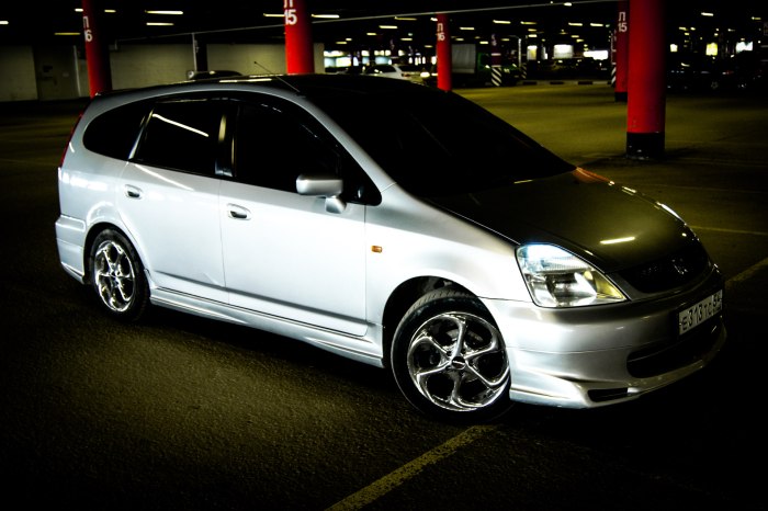 Honda Stream 2002 Tuning
