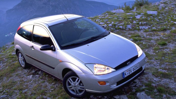 Ford Focus 1 хэтчбек