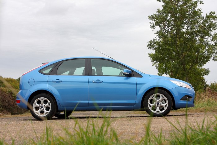 Ford Focus 2011 хэтчбек