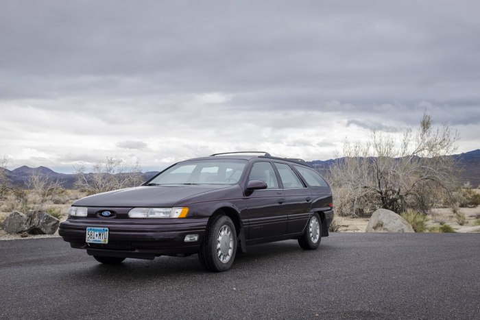 Ford Taurus 1992 универсал