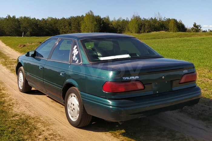 Ford Taurus II 1991 – 1995