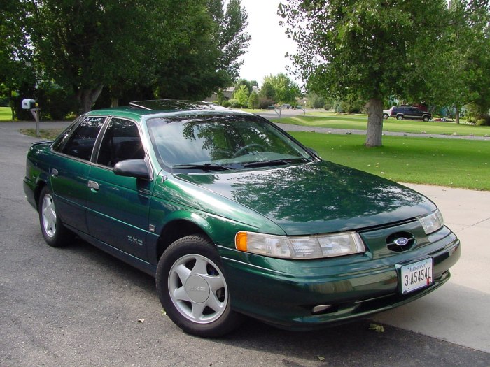 Ford Taurus Sho 1995