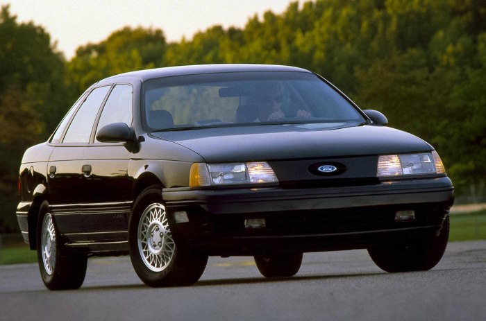 Ford Taurus Sho 1991