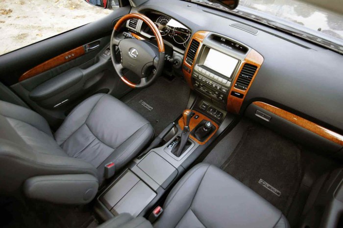 Лексус GX 2008 салон