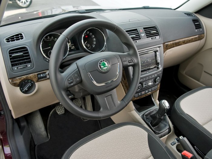 Skoda Yeti салон