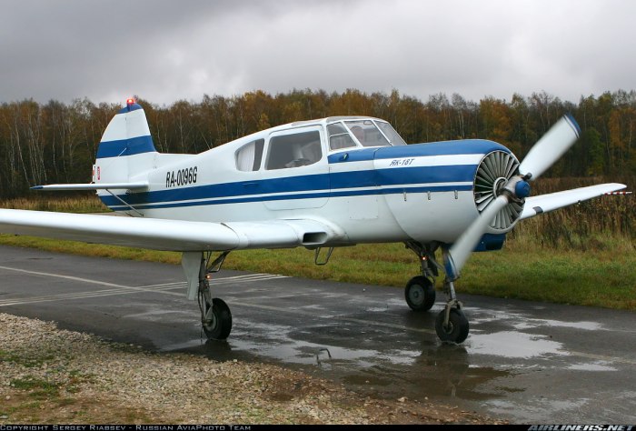 Самолёт як-18т