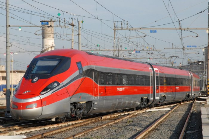 Скоростные поезда Италии Frecciarossa