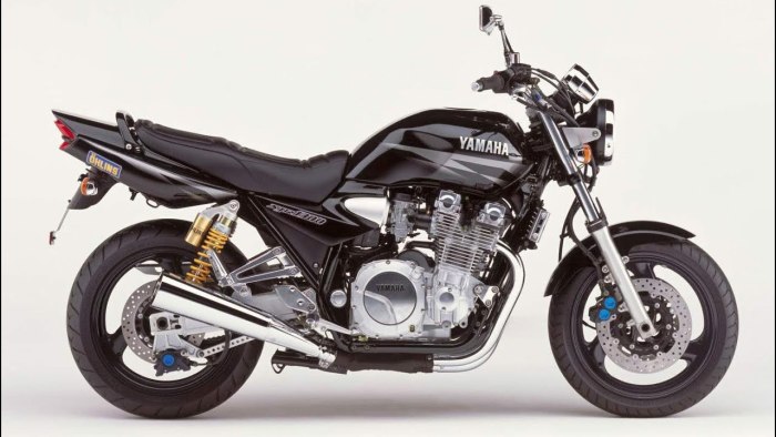 Yamaha XJR-1300 2003