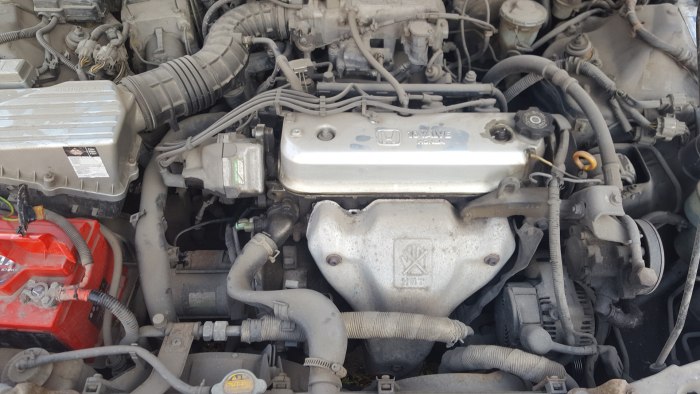 Honda Accord 1997 года 2 л мотор