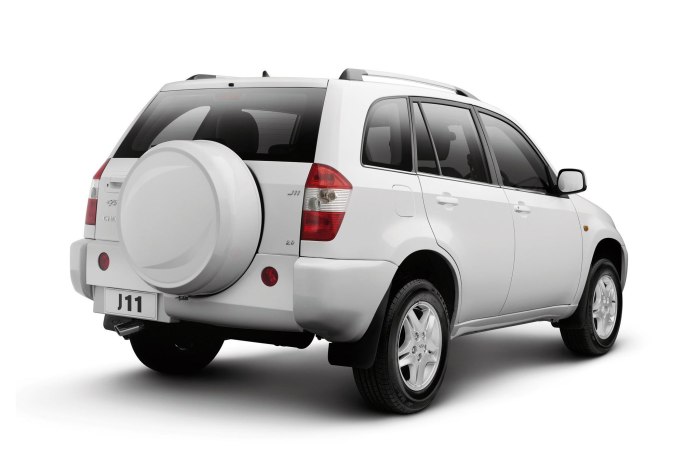 Chery Tiggo t11 сзади