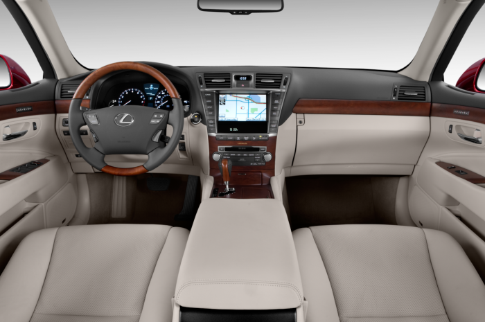 Лексус LX 460 седан