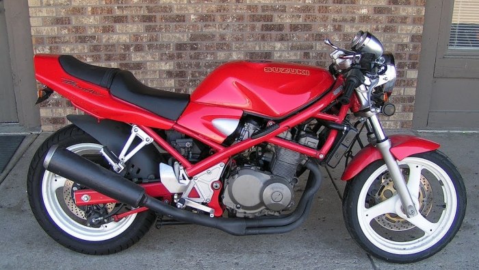 Suzuki GSF 400