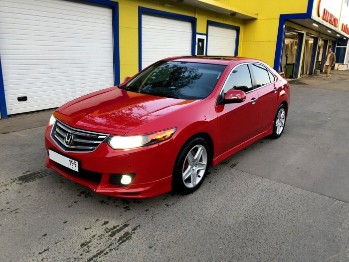 Honda Accord 8 красный