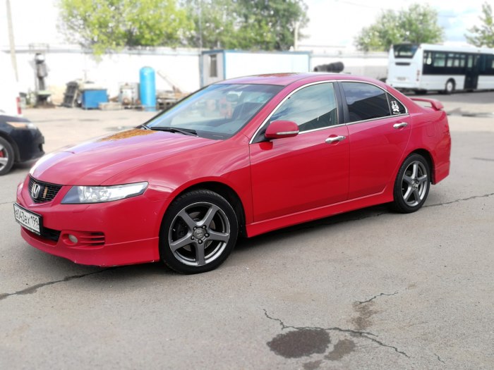 Honda Accord 7 красный