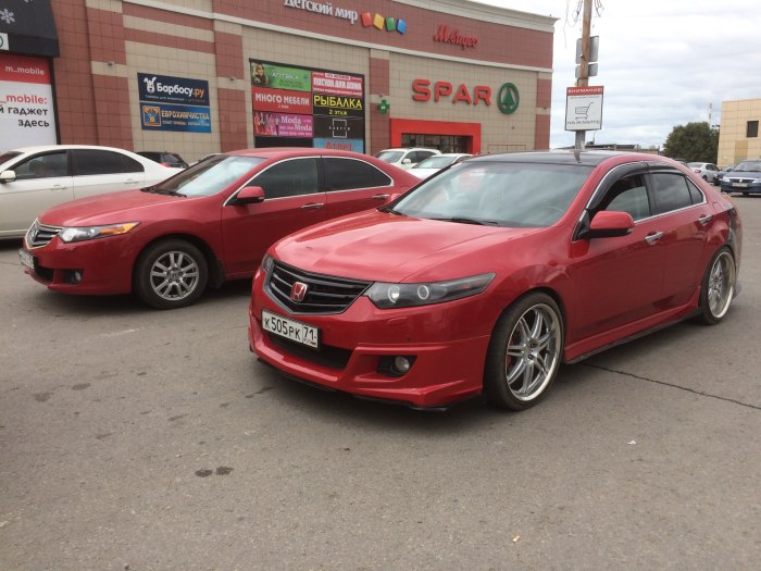 Honda Accord 8 Red