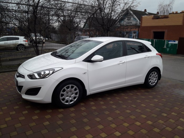 Hyundai i30 2013 хэтчбек