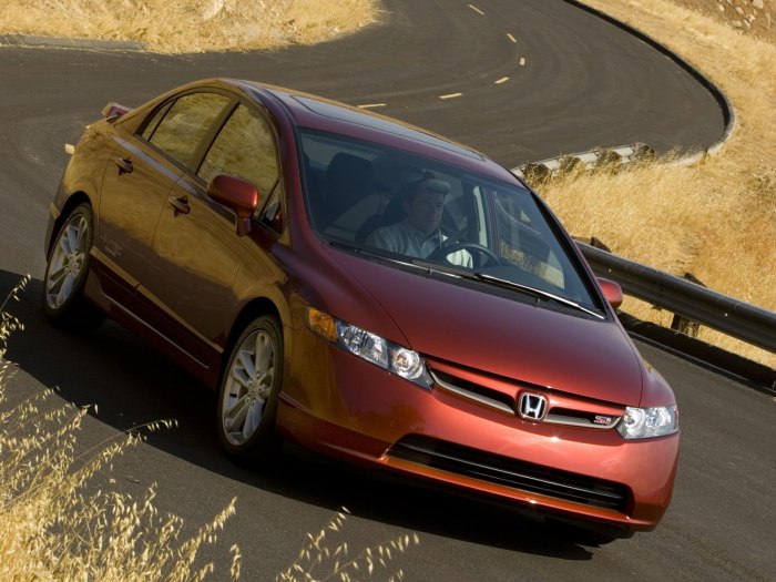 Honda Civic 8 поколение