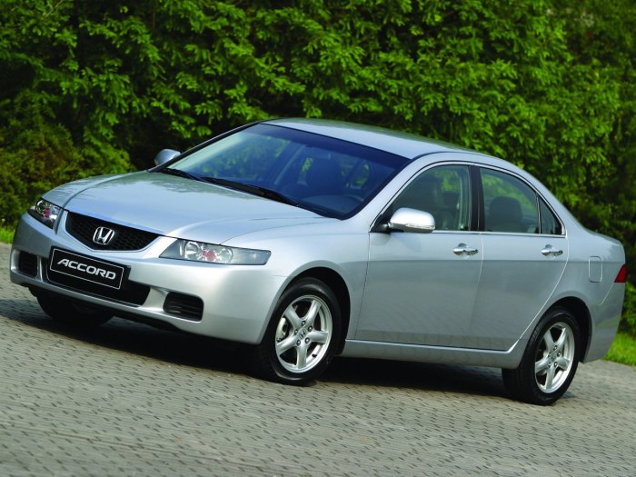 Honda Accord седан 2003