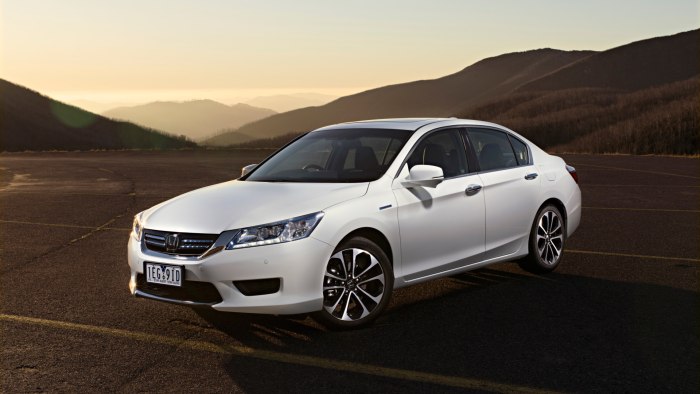 Honda Accord 2015 гибрид