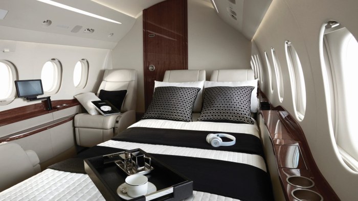 Dassault Falcon 2000s салон