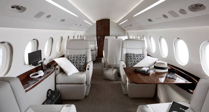 Falcon 2000 Interior