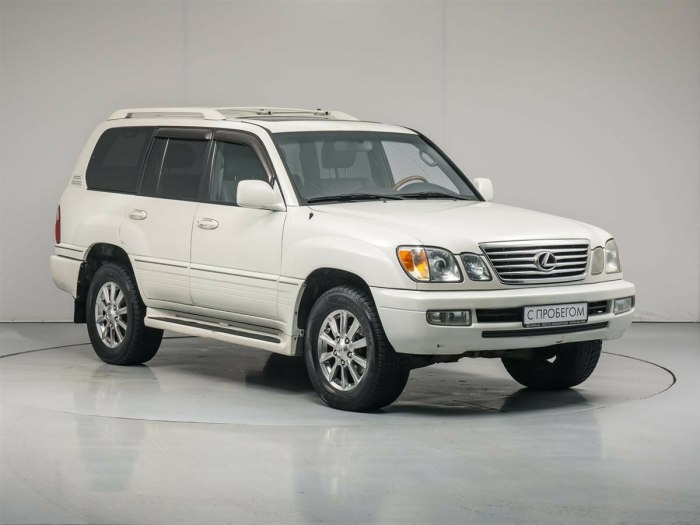 Лексус ЛХ 470 белый