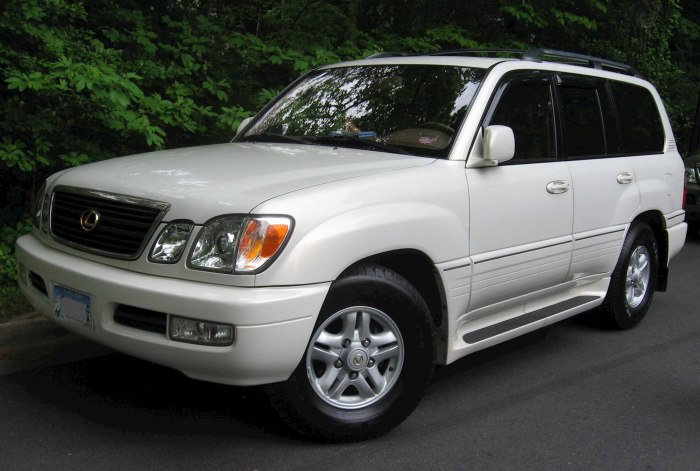 Lexus ЛХ 470