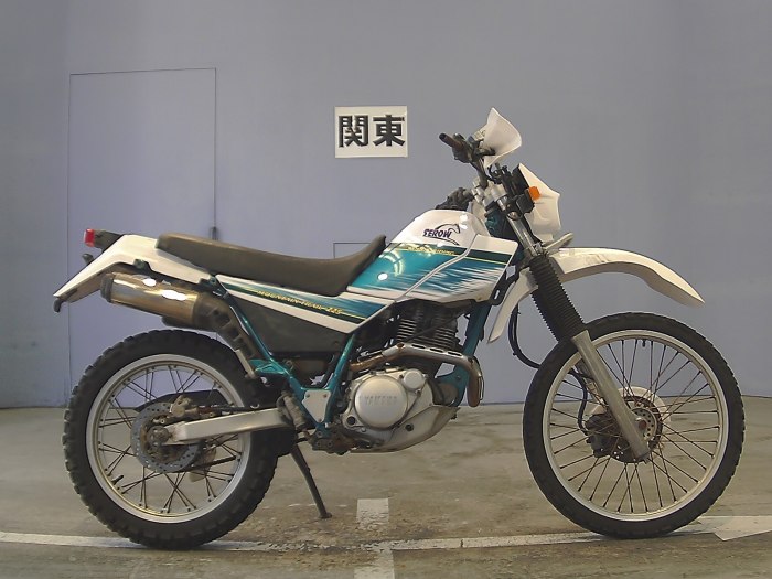 Yamaha Serow 225
