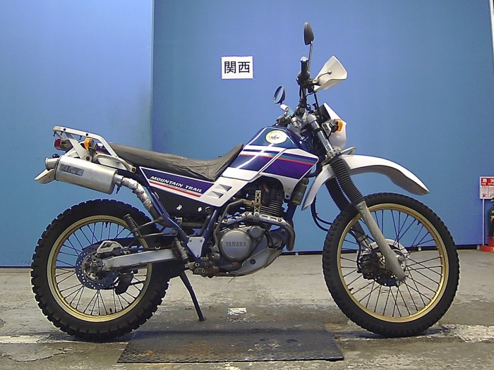 Yamaha Serow 225