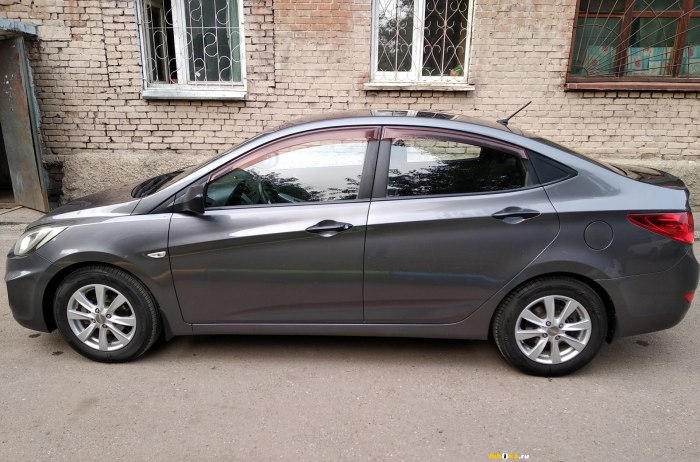Hyundai Solaris 1.4 at
