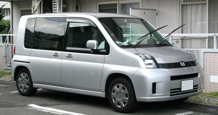 Honda Mobilio 2001