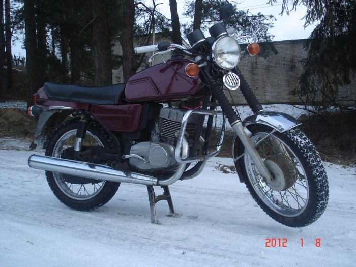 Ява 638 черная